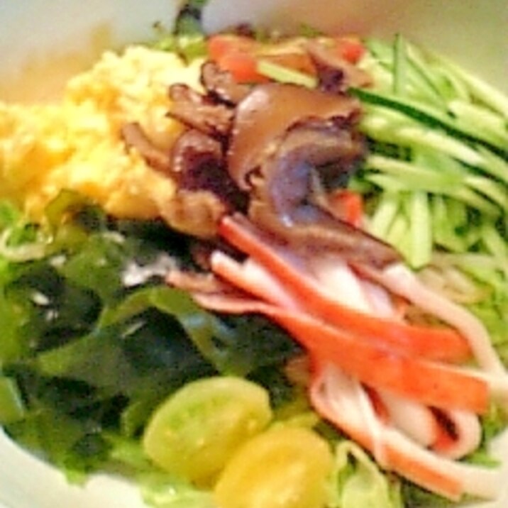 タレも美味しい野菜たっぷり!そうめん冷やし中華♪